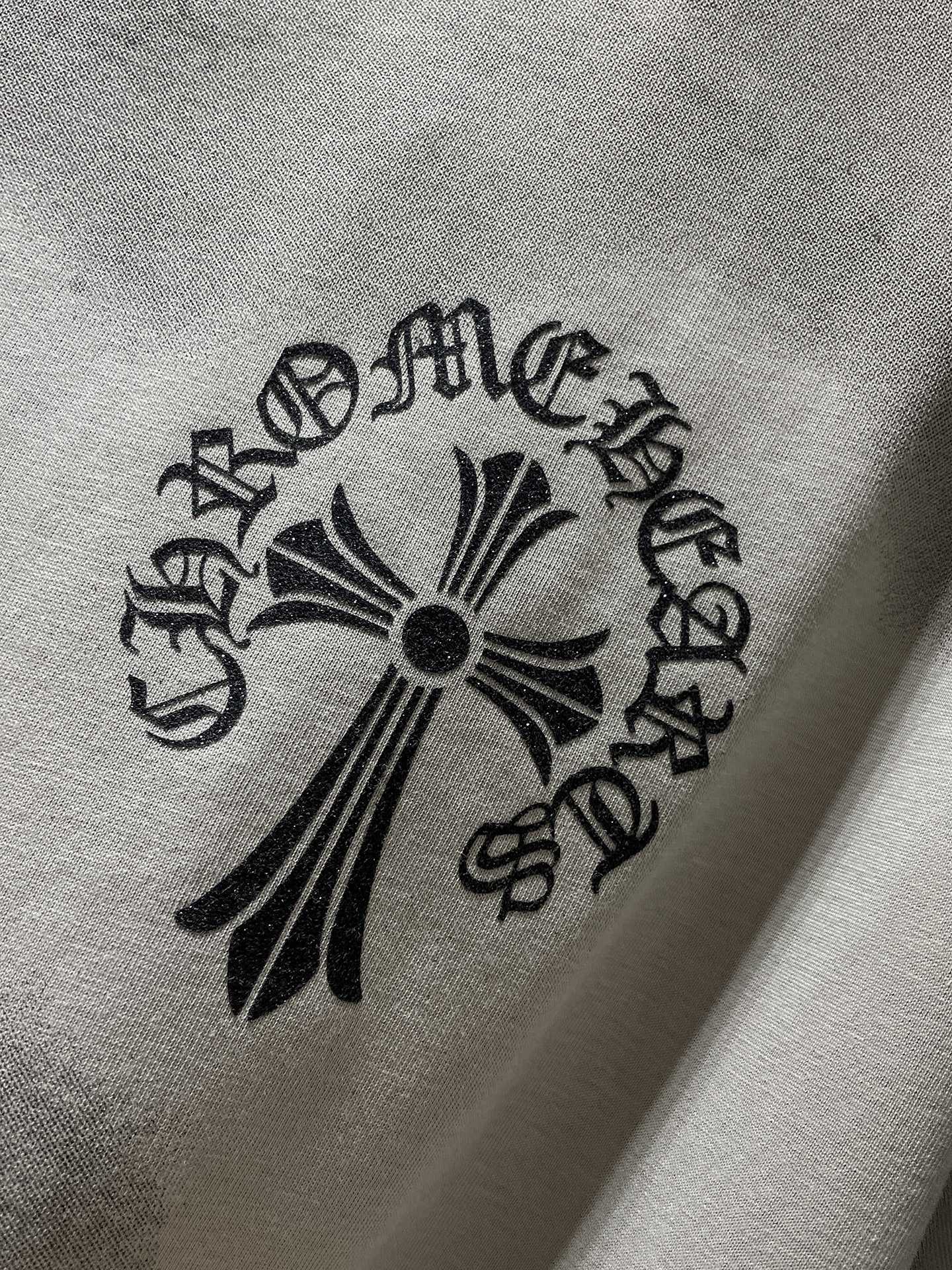 Washed Vintage Cross Tee – Faded Streetwear Graphic