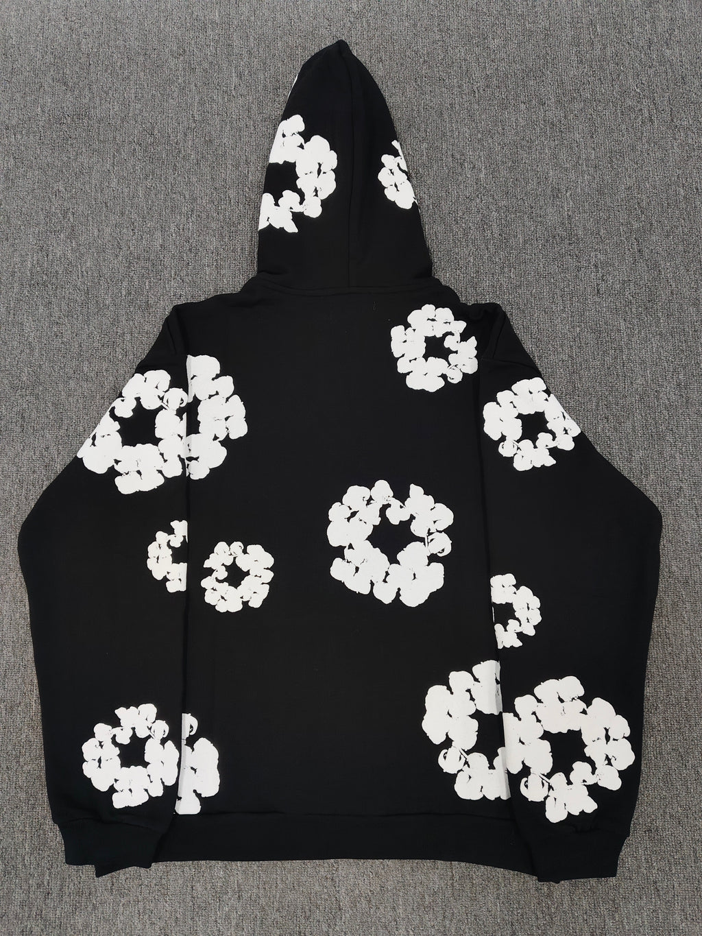 Cotton Wreath Hoodie – Heritage Graphic Sweatshirt