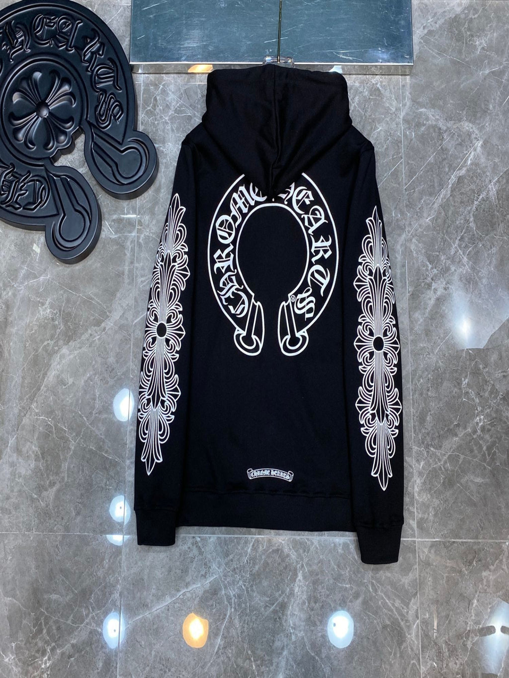 Cross Graphic Zip up Hoodie – Relaxed Fit Layer